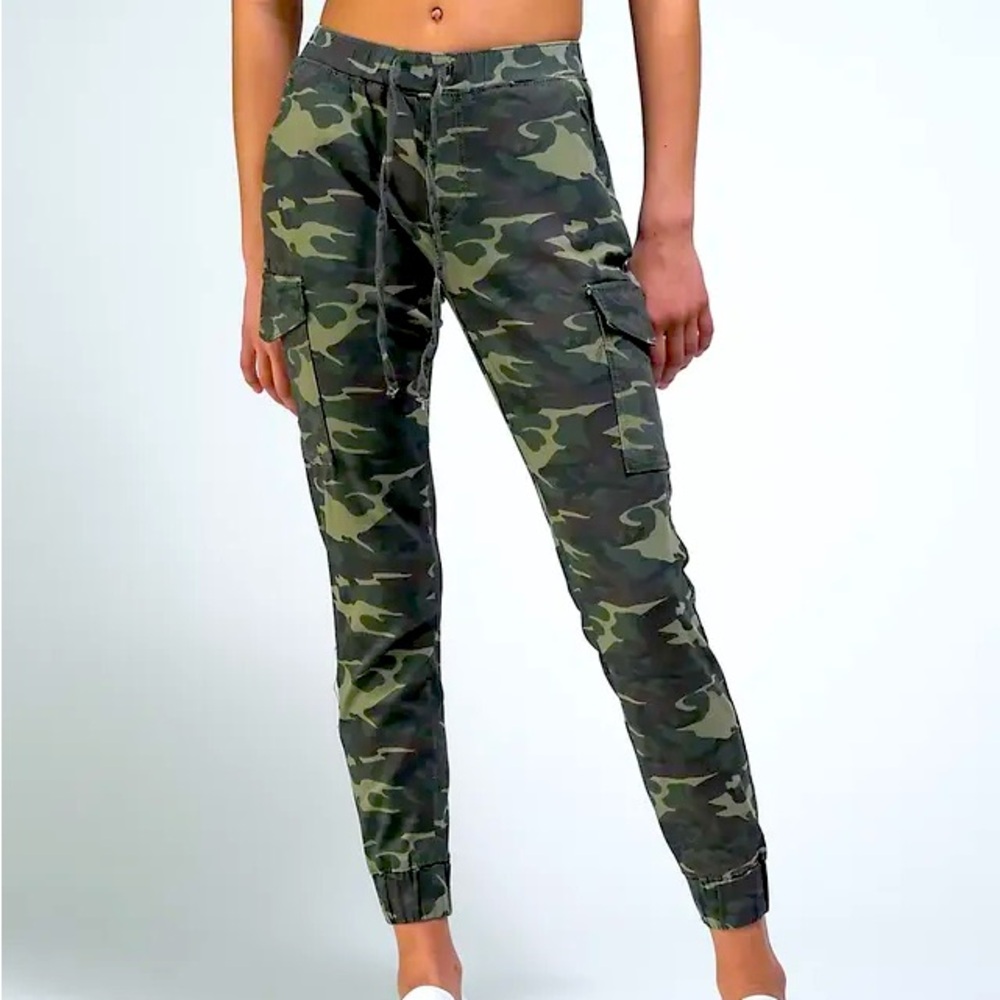 Almost Famous Cargo Joggers